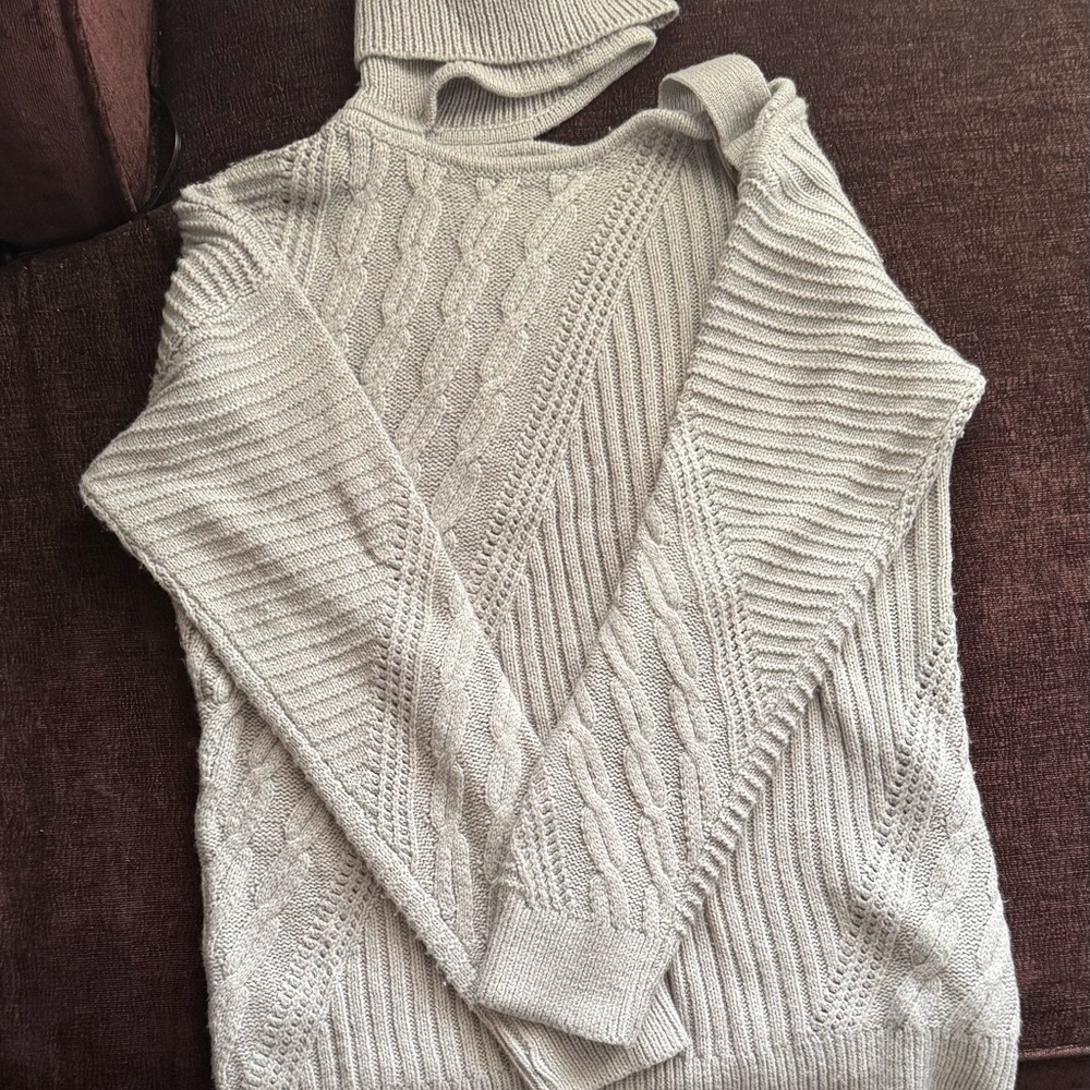Elegant Cream Cable Knit Sweater
